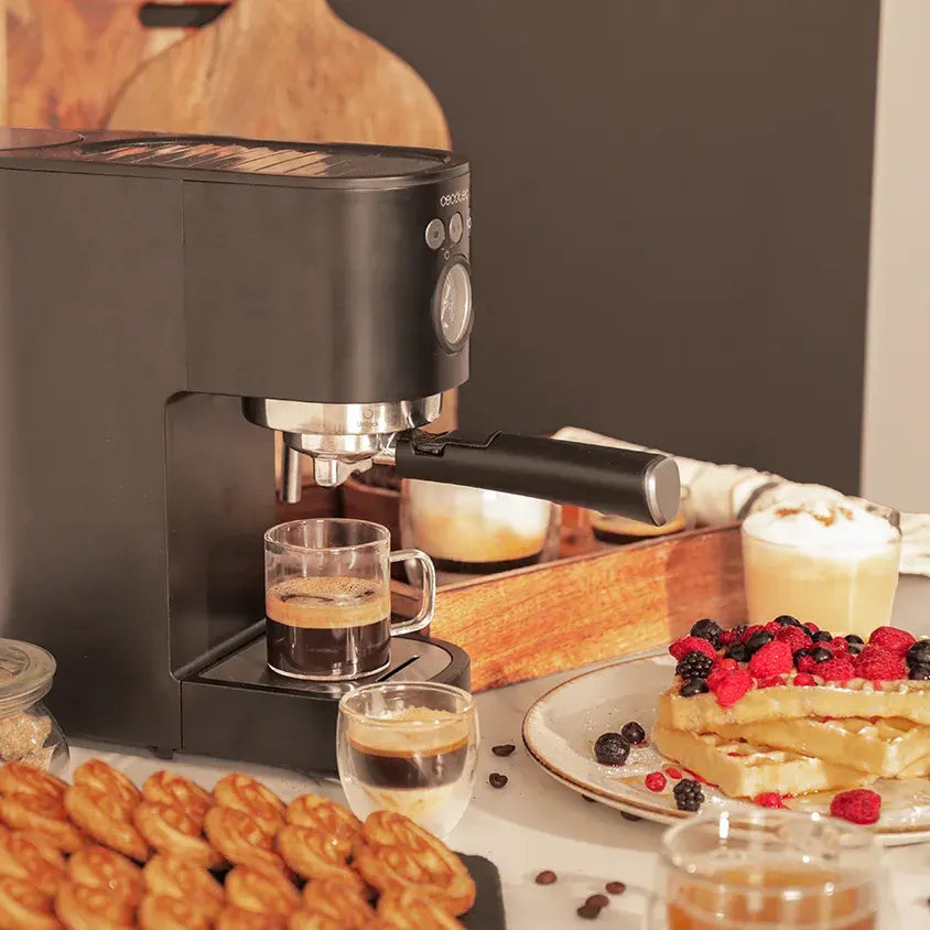 Cecotec Cafelizzia Fast Pro Eszpresszó Kávéfőző