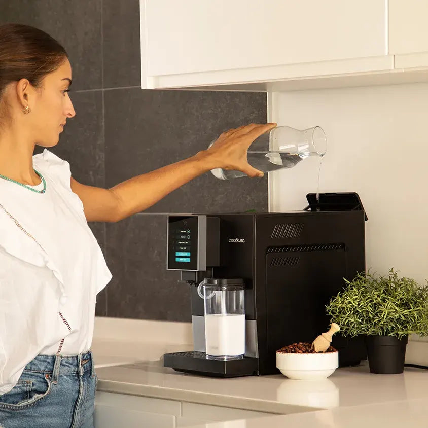 Cecotec Cremmaet Compactccino Black Silver Szuperautomata Eszpresszó Kávéfőző