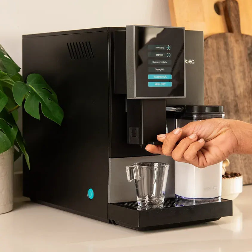 Cecotec Cremmaet Compactccino Black Silver Szuperautomata Eszpresszó Kávéfőző