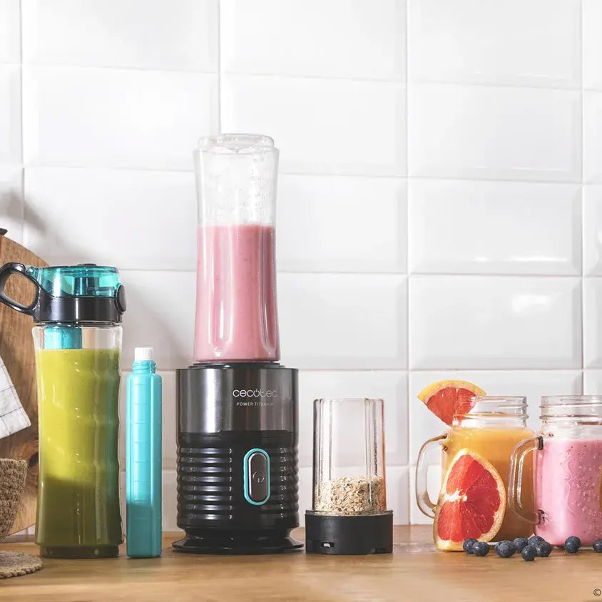 Cecotec Power Titanium 650 EasyGo Inox turmixgép 