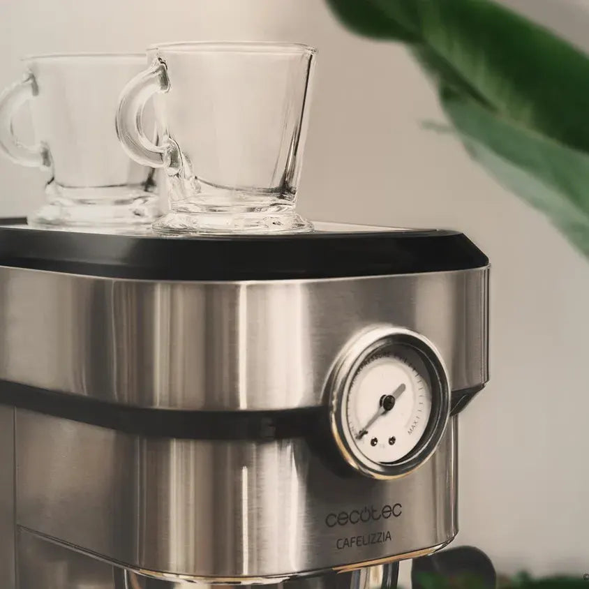 Cecotec 1584 Presszó Kávéfőző - 1350 W